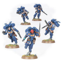 Load image into Gallery viewer, Warhammer 40,000: Space Marines - Jump Pack Intercessors
