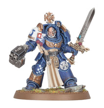 Load image into Gallery viewer, Warhammer 40,000: Space Marines - Captain in Terminator Armour
